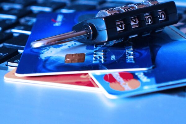 Cybercriminals: another attack on credit cards
